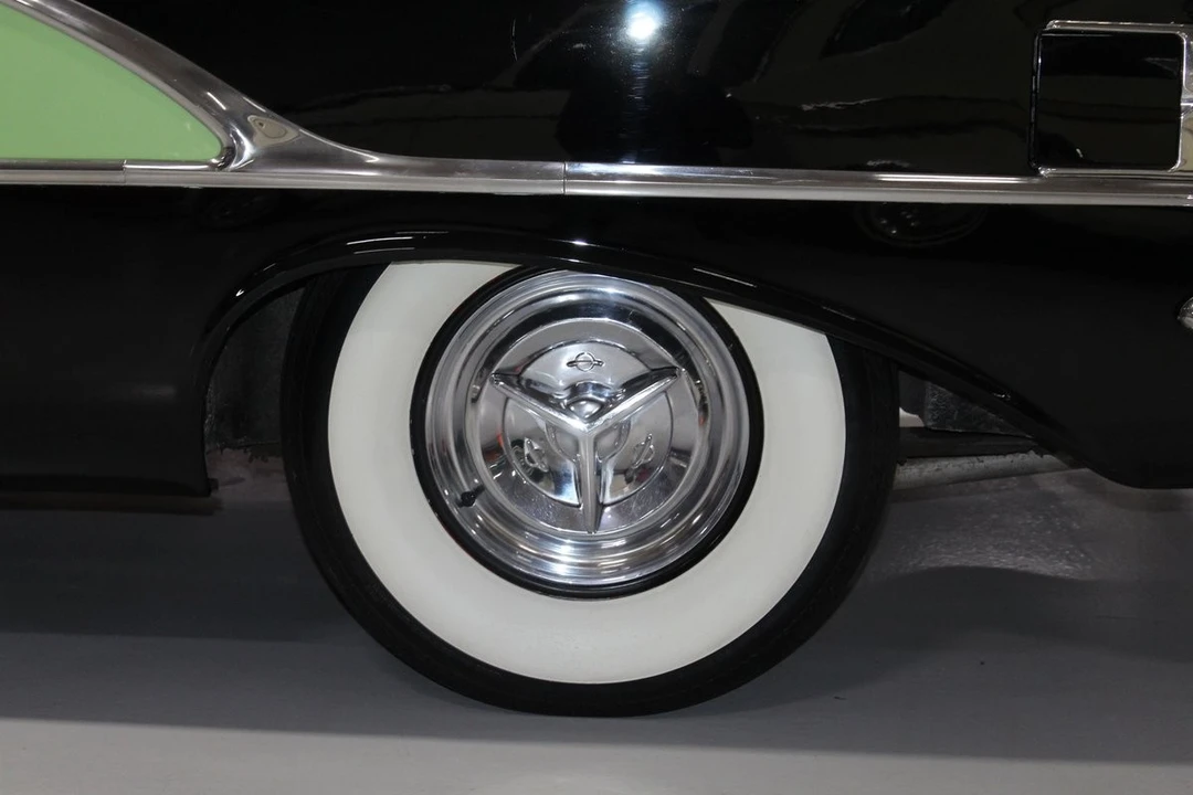 1956 Oldsmobile 88 - Image 24 of 31