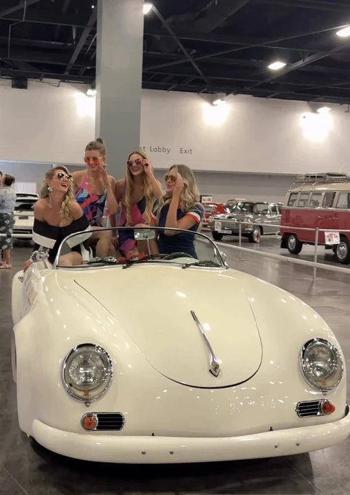 1956 Volkswagen Beetle (Oval Window) - Image 11 of 22