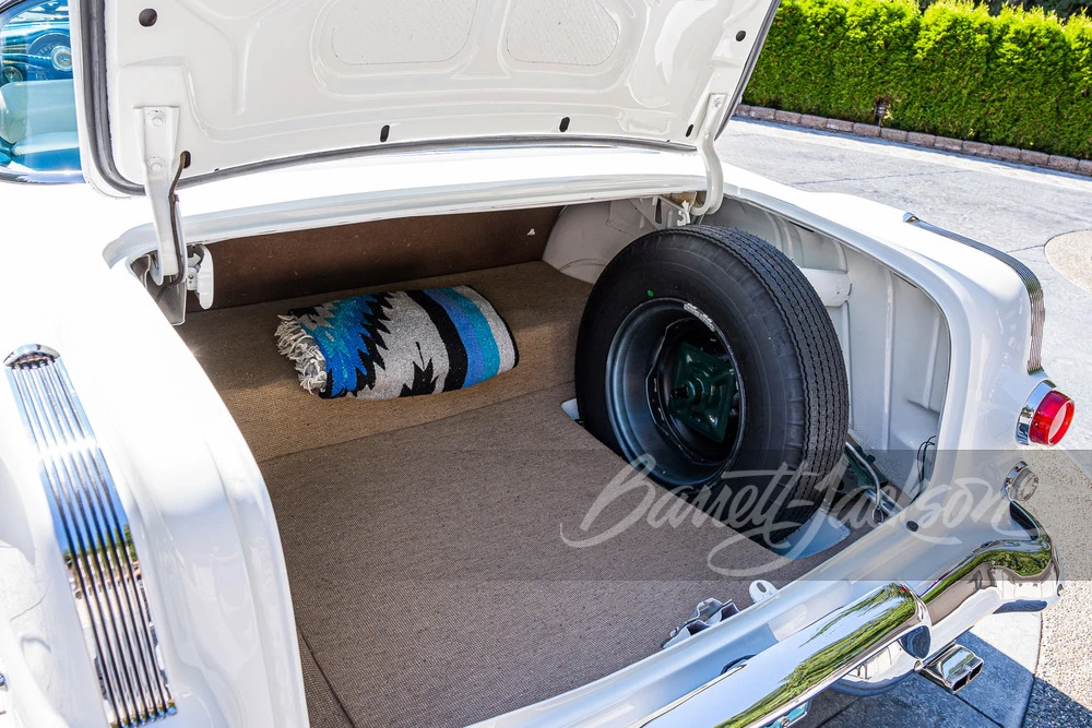 1956 Pontiac Chieftain - Image 6 of 13