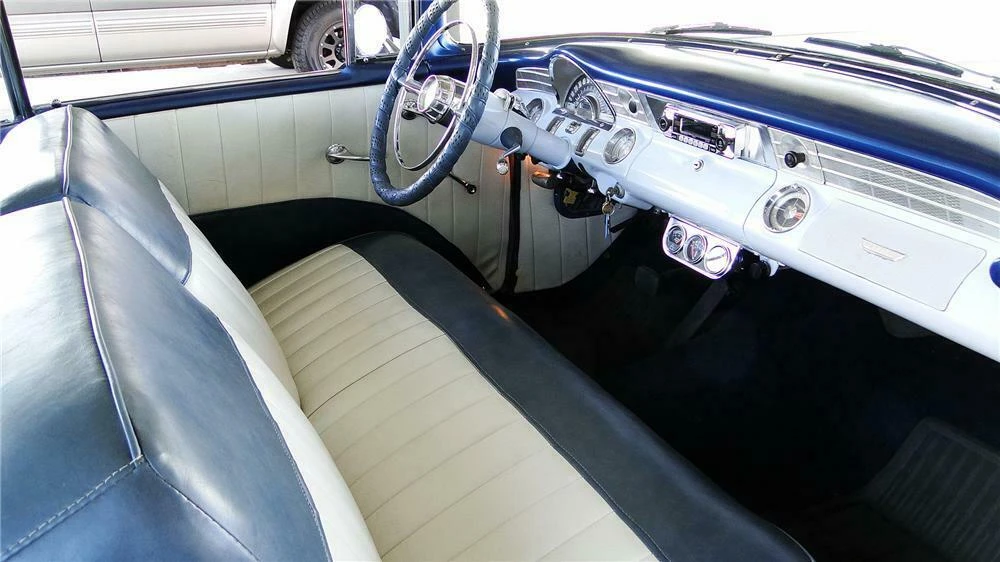 1956 Pontiac Chieftain - Image 3 of 4