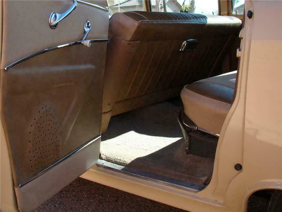1956 Pontiac Chieftain - Image 4 of 4