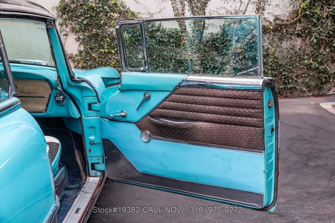 1956 Packard - Image 24 of 31