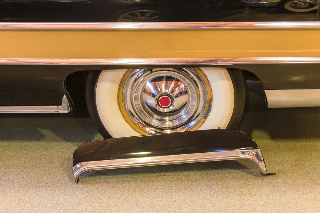1956 Packard Caribbean - Image 12 of 31
