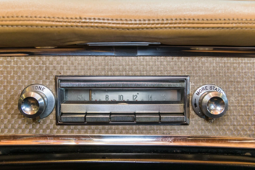 1956 Packard Caribbean - Image 23 of 31