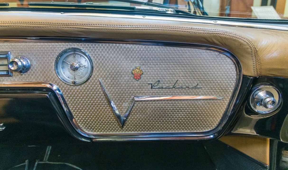 1956 Packard Caribbean - Image 22 of 31