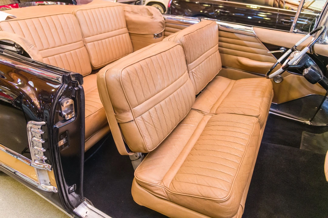 1956 Packard Caribbean - Image 18 of 31