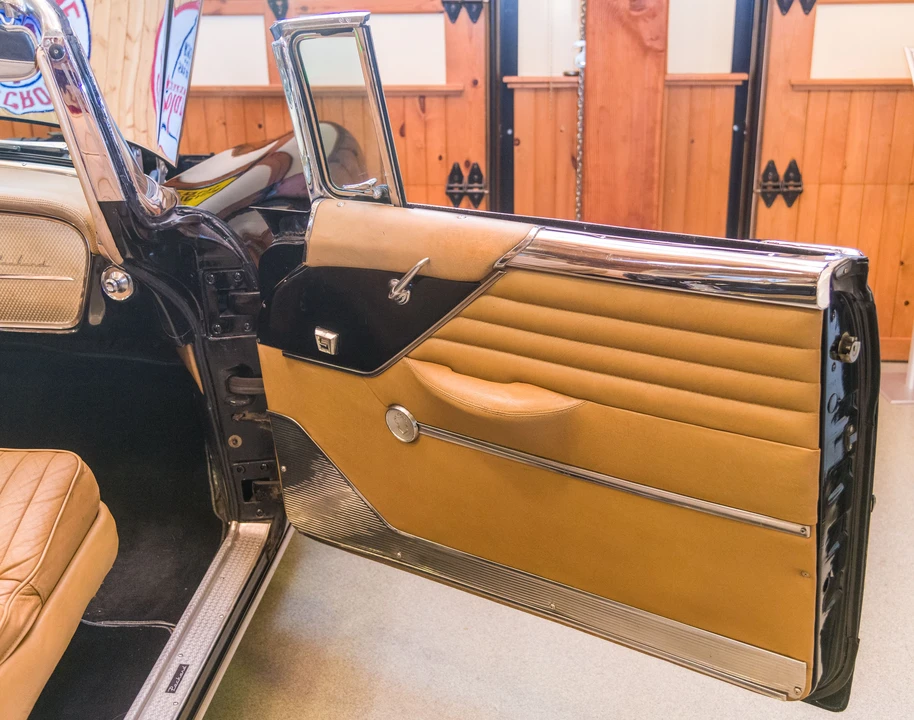 1956 Packard Caribbean - Image 16 of 31
