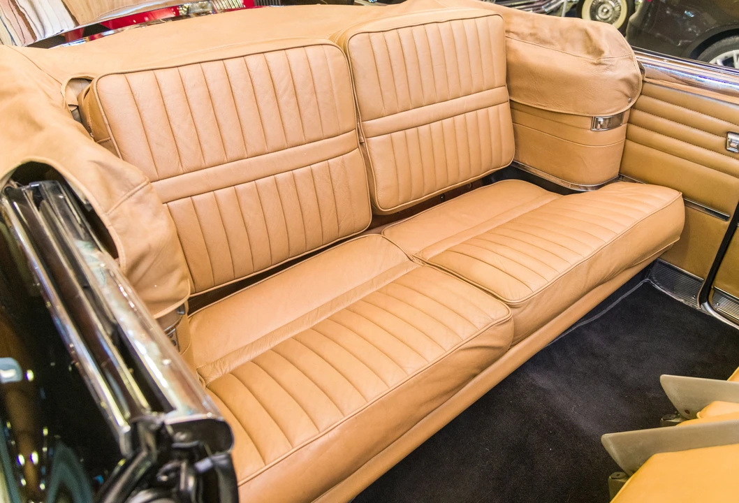 1956 Packard Caribbean - Image 27 of 31