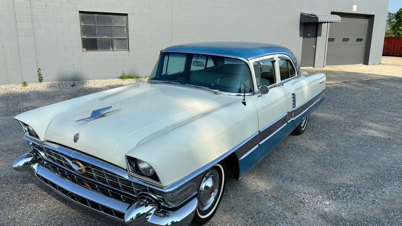 1956 Packard Clipper - Image 4 of 31