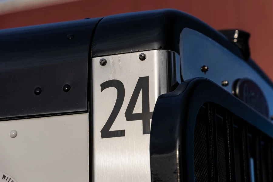 1956 Peterbilt - Image 11 of 31