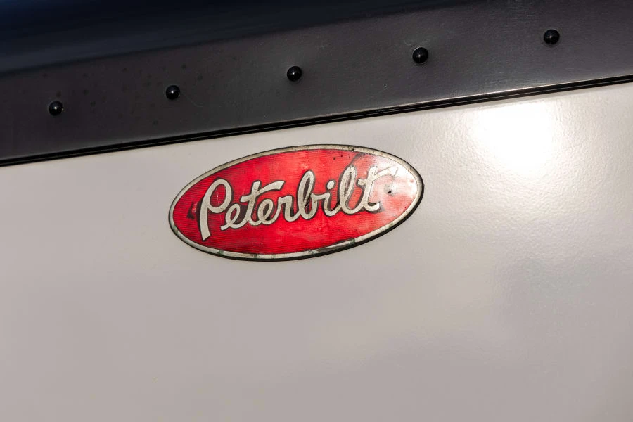 1956 Peterbilt - Image 13 of 31