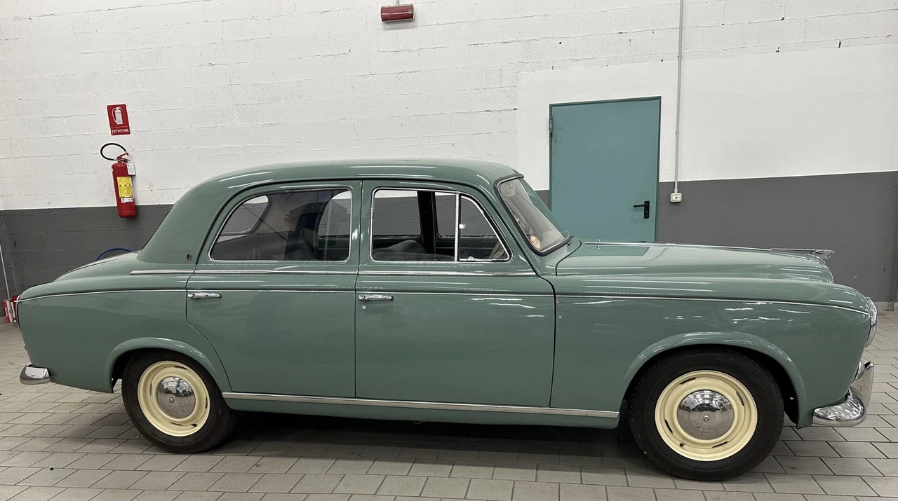 1956 Peugeot - Image 8 of 31