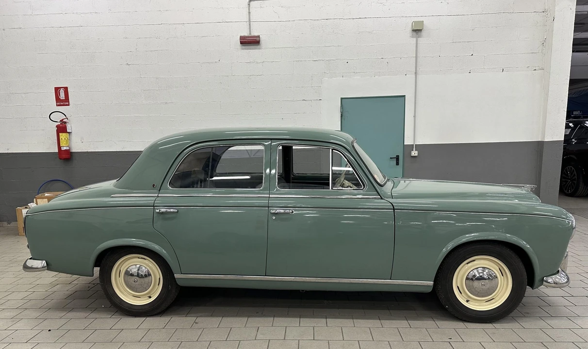 1956 Peugeot - Image 9 of 31