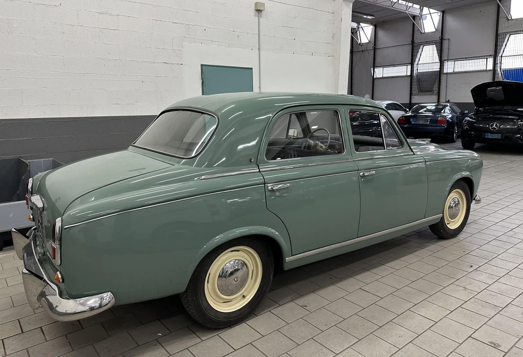 1956 Peugeot - Image 10 of 31