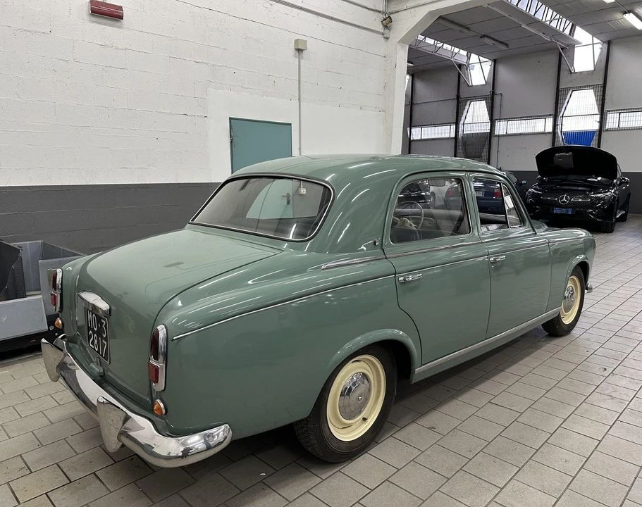 1956 Peugeot - Image 11 of 31