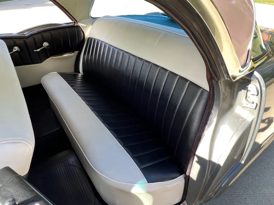 1956 Pontiac Chieftain - Image 18 of 20