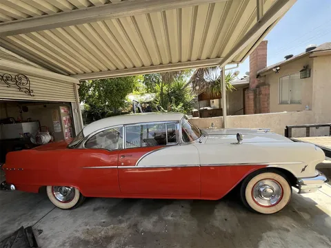 1956 Pontiac Chieftain