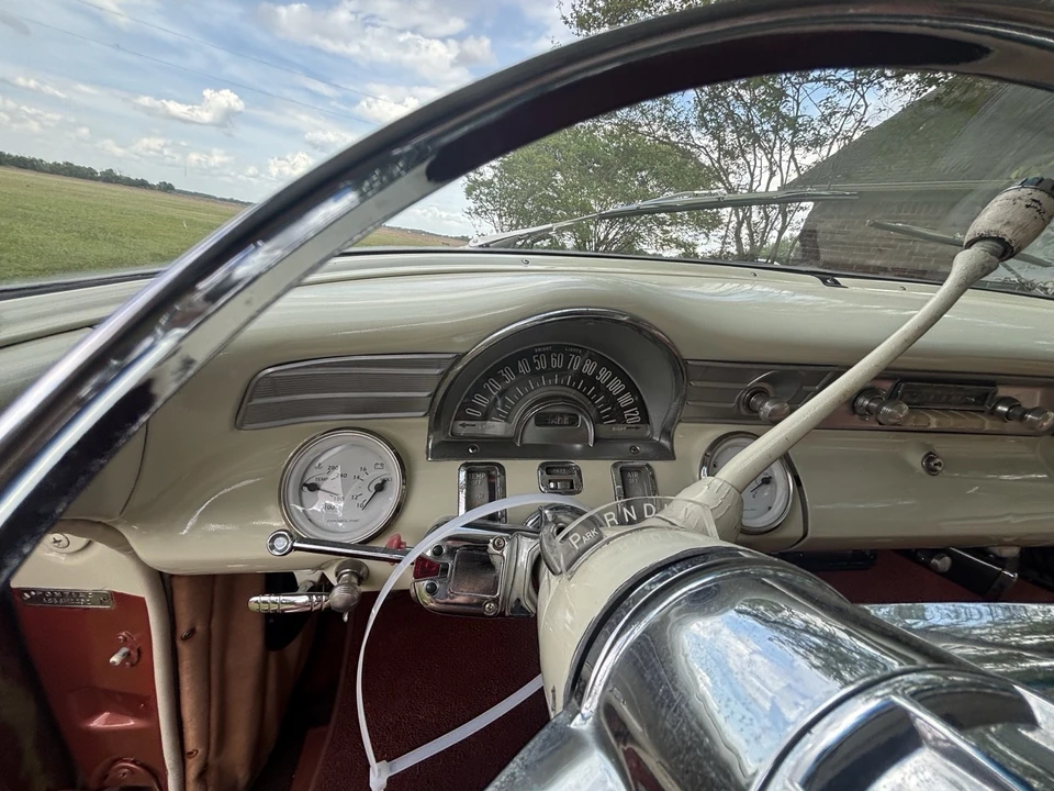 1956 Pontiac Chieftain - Image 10 of 21