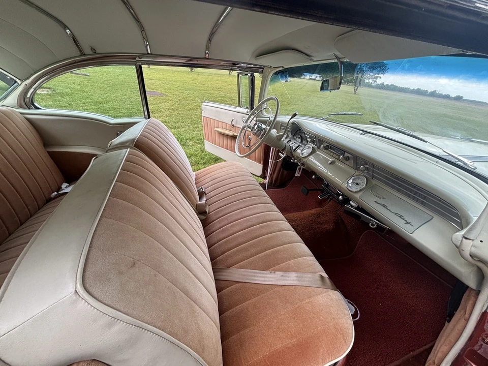 1956 Pontiac Chieftain - Image 17 of 21