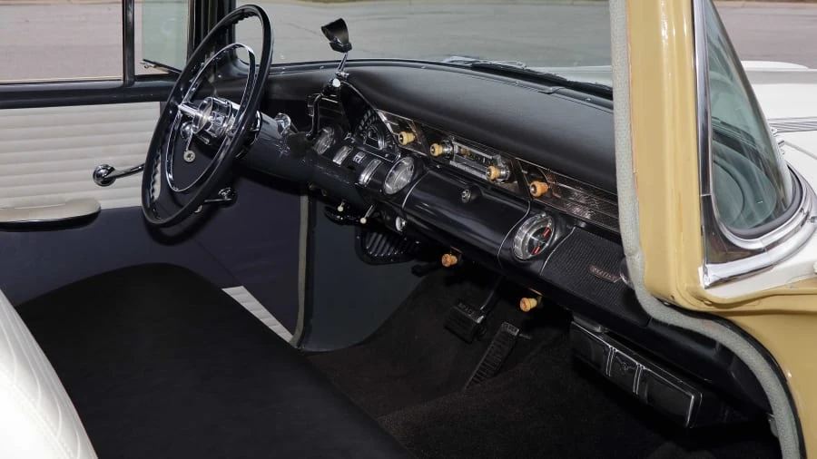 1956 Pontiac Chieftain - Image 5 of 20
