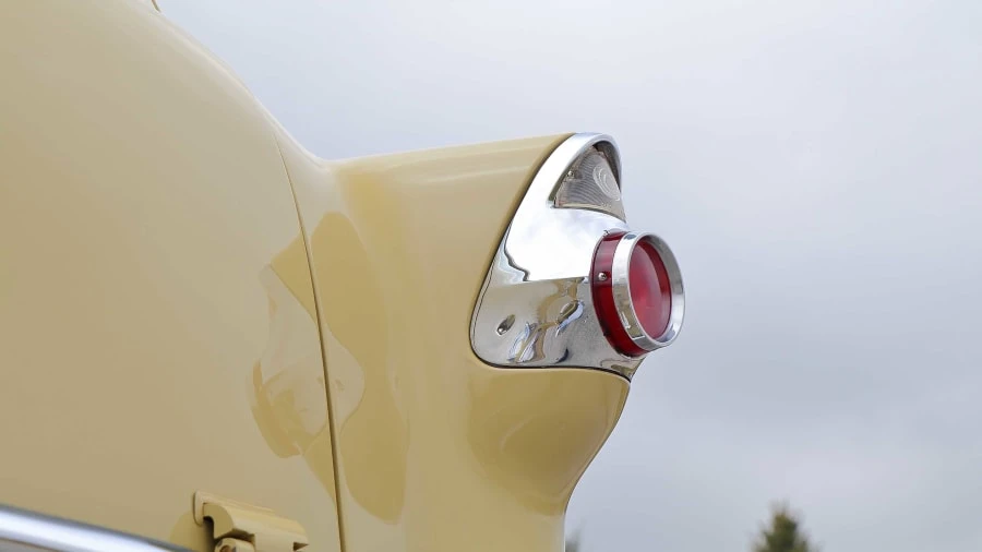 1956 Pontiac Chieftain - Image 17 of 20