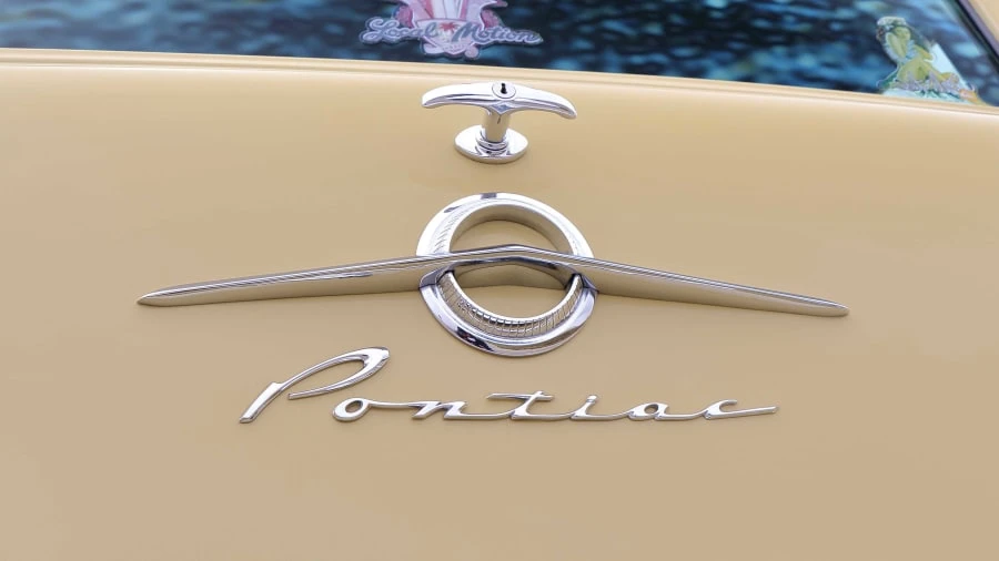 1956 Pontiac Chieftain - Image 19 of 20