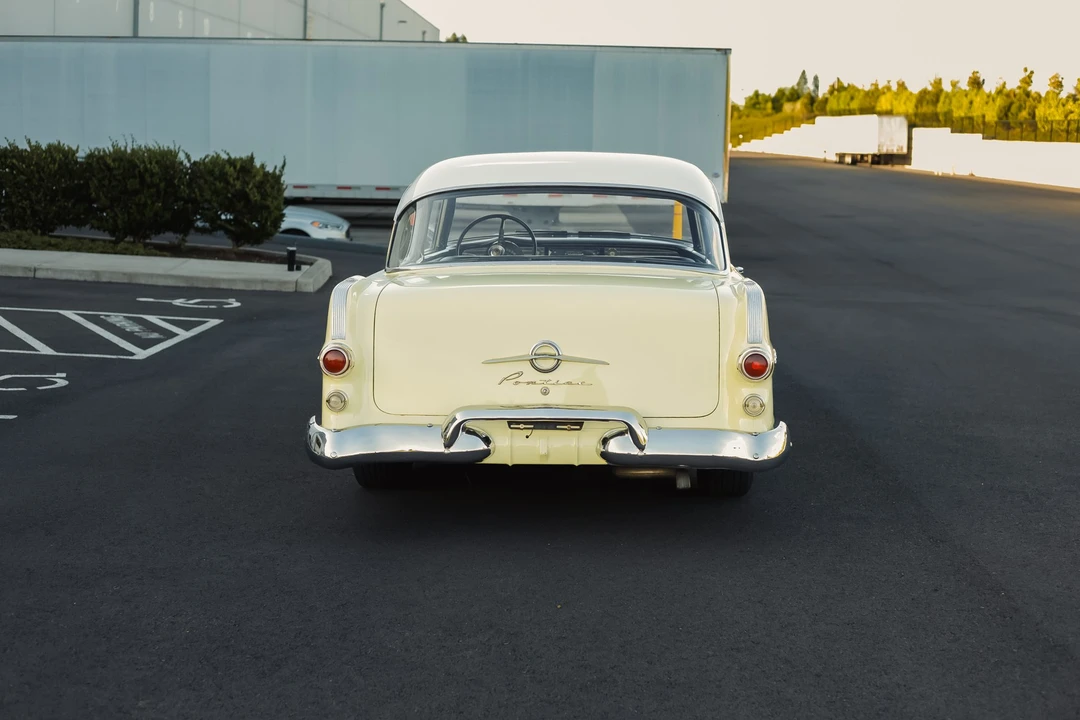 1956 Pontiac Chieftain - Image 6 of 31