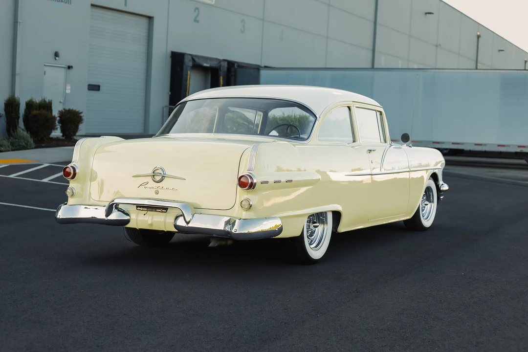 1956 Pontiac Chieftain - Image 7 of 31