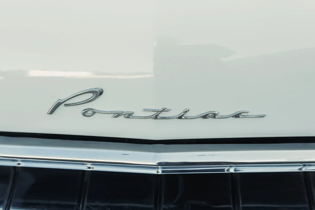 1956 Pontiac Chieftain - Image 21 of 31
