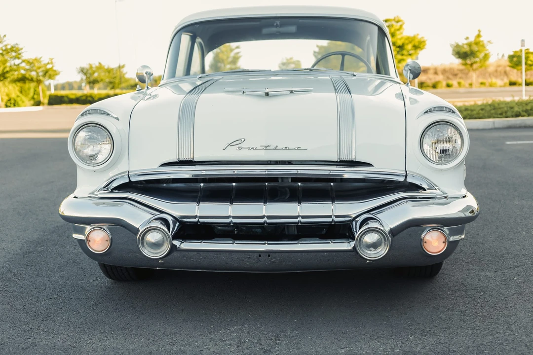 1956 Pontiac Chieftain - Image 11 of 31
