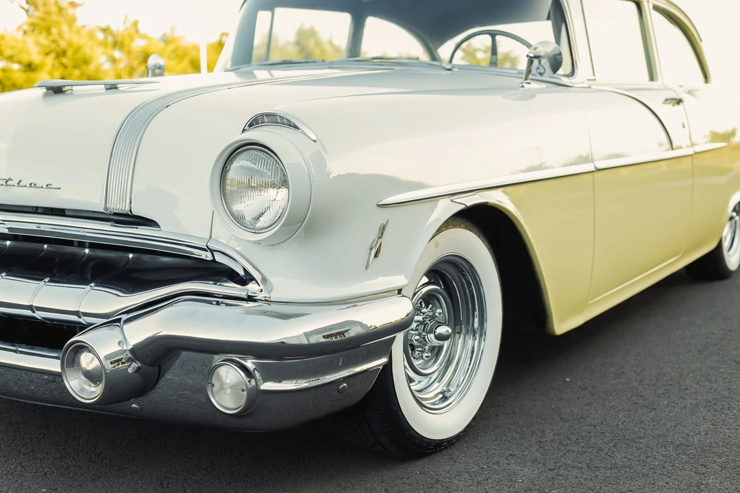1956 Pontiac Chieftain - Image 18 of 31