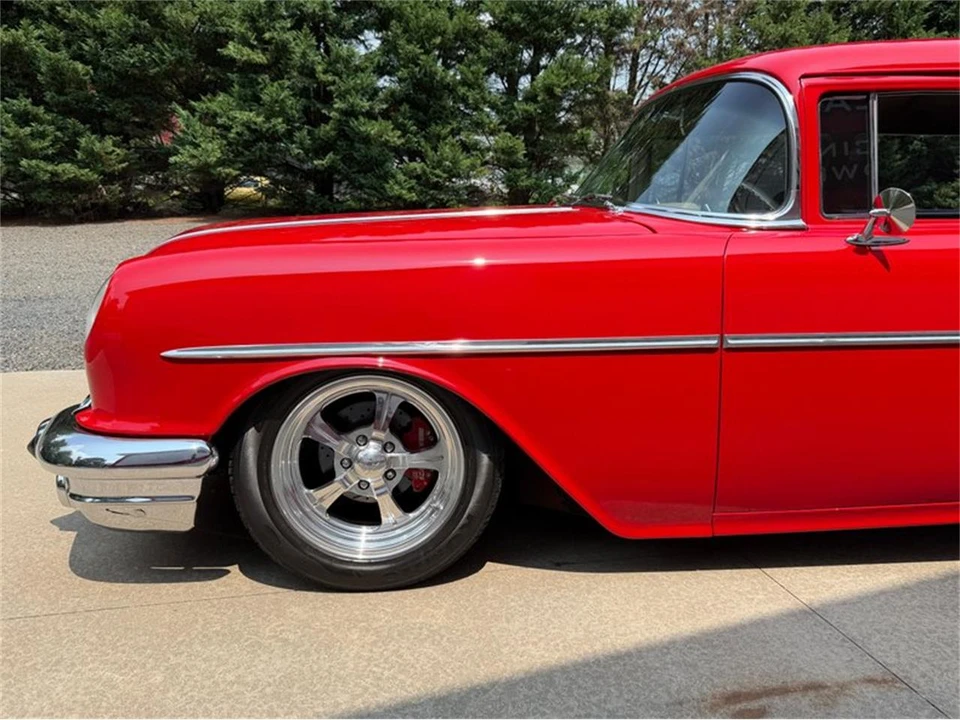 1956 Pontiac Chieftain - Image 22 of 31