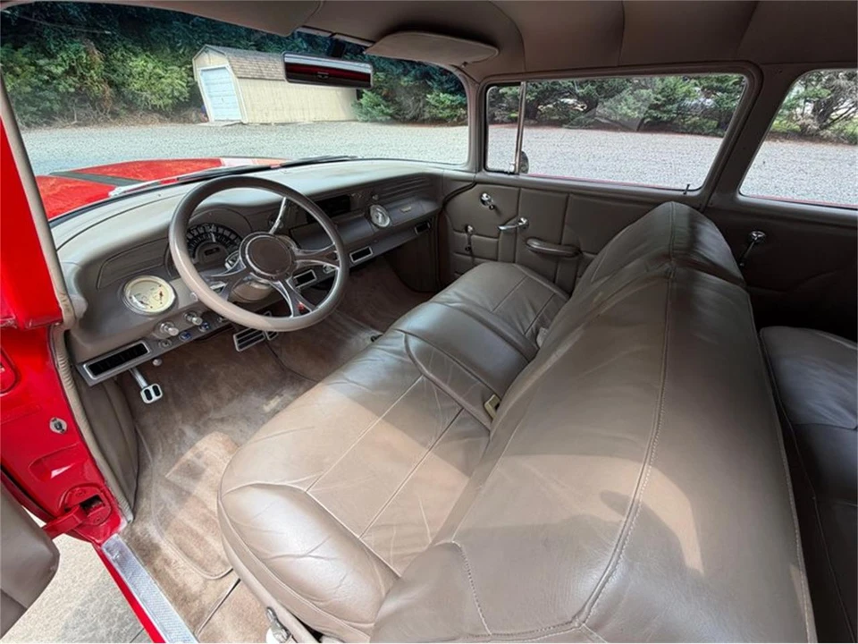 1956 Pontiac Chieftain - Image 4 of 31