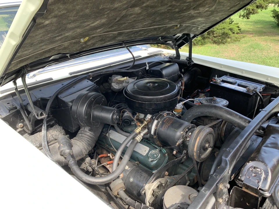 1956 Pontiac Chieftain - Image 17 of 21