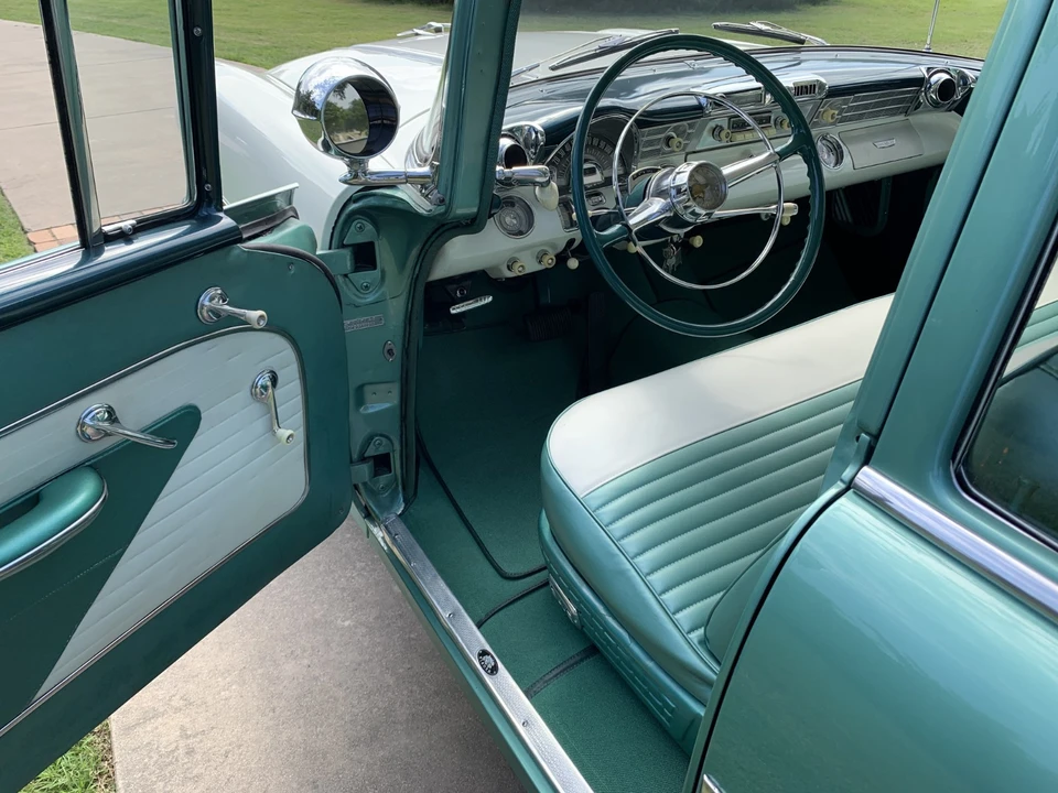 1956 Pontiac Chieftain - Image 14 of 21