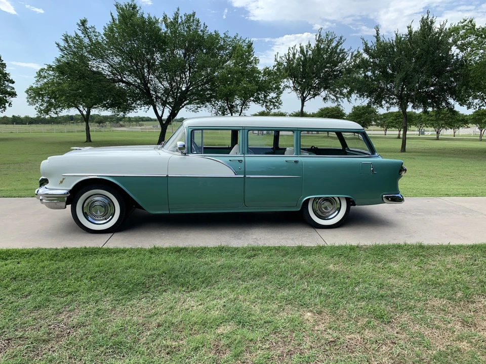 1956 Pontiac Chieftain - Image 5 of 21