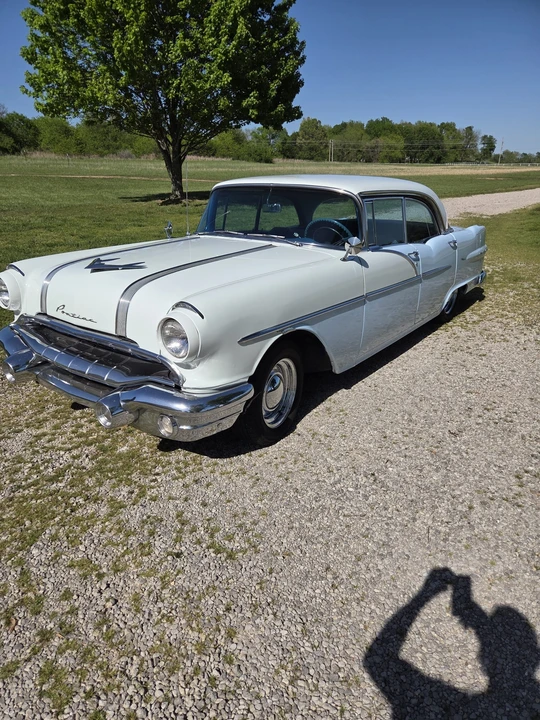 1956 Pontiac Chieftain - Image 9 of 31