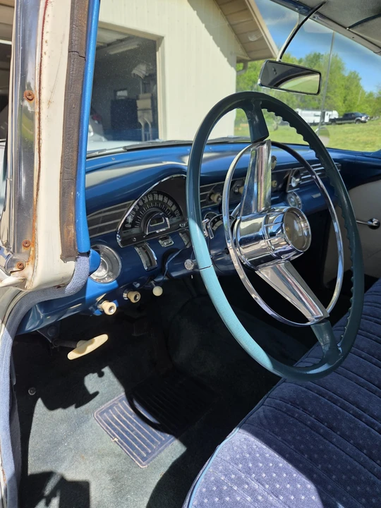 1956 Pontiac Chieftain - Image 24 of 31