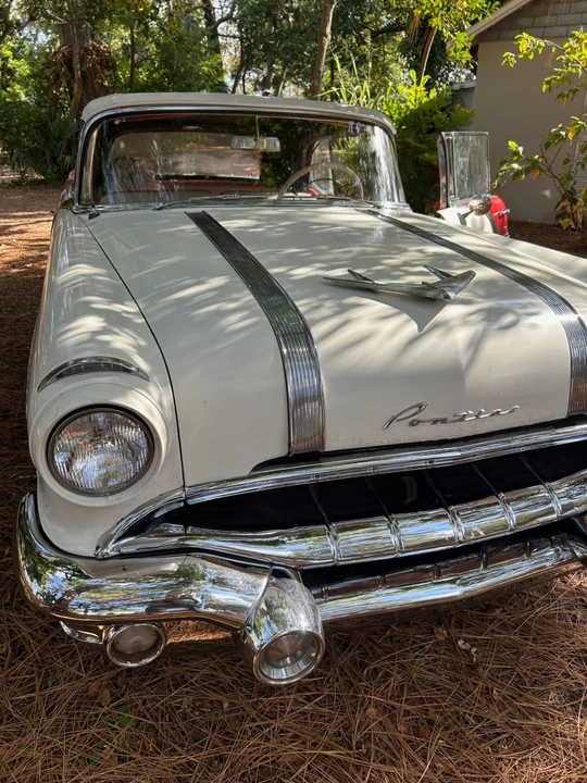 1956 Pontiac Chieftain - Image 4 of 11