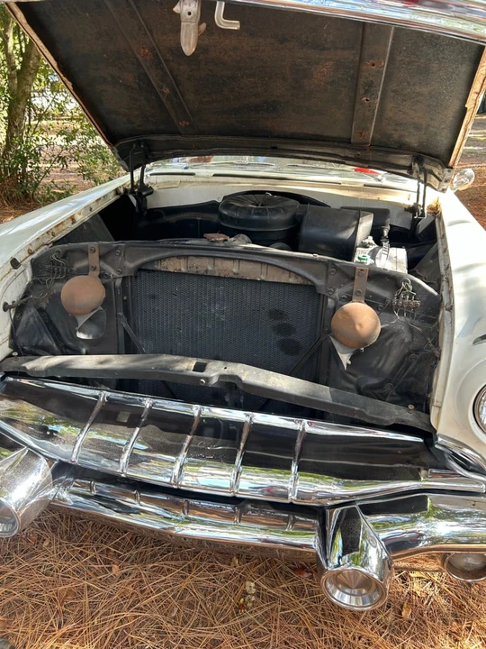 1956 Pontiac Chieftain - Image 8 of 11