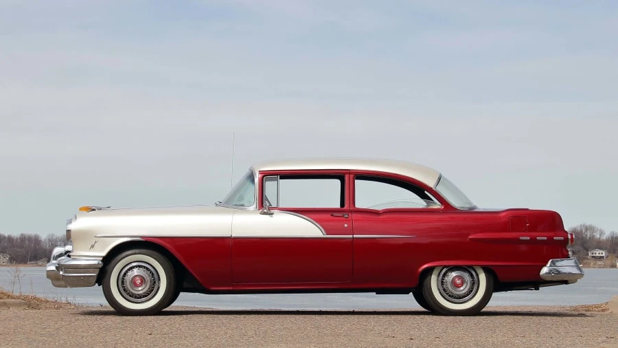 1956 Pontiac Chieftain - Image 2 of 31