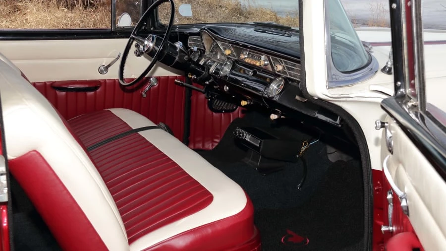 1956 Pontiac Chieftain - Image 5 of 31