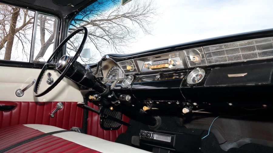 1956 Pontiac Chieftain - Image 17 of 31