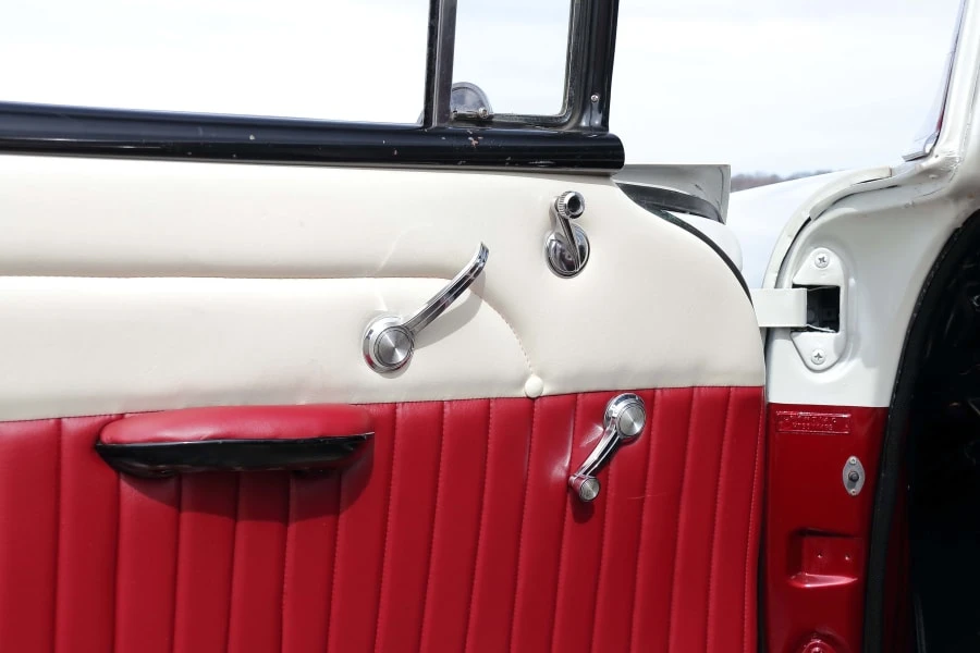1956 Pontiac Chieftain - Image 27 of 31