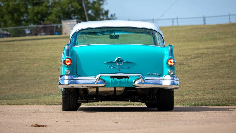 1956 Pontiac Chieftain - Image 15 of 15