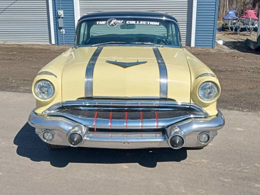 1956 Pontiac Chieftain - Image 2 of 7