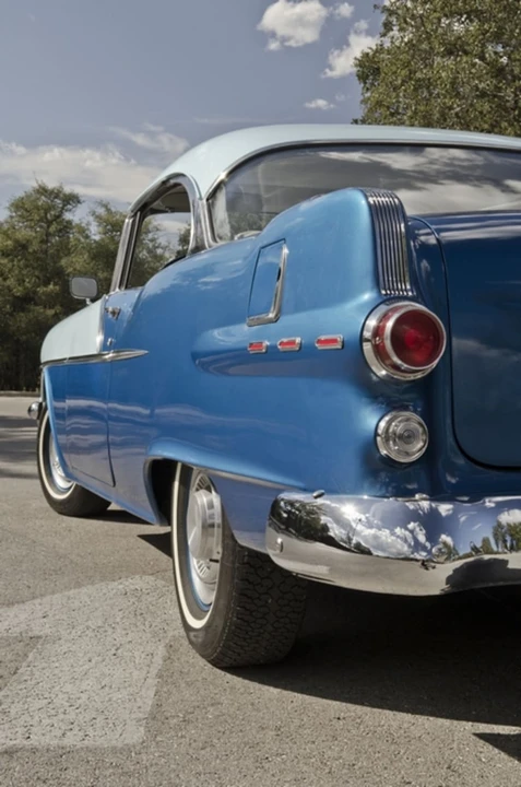 1956 Pontiac Chieftain - Image 9 of 10