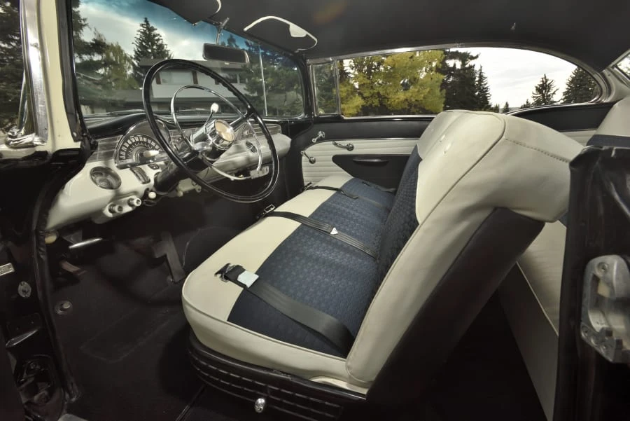 1956 Pontiac Chieftain - Image 24 of 31