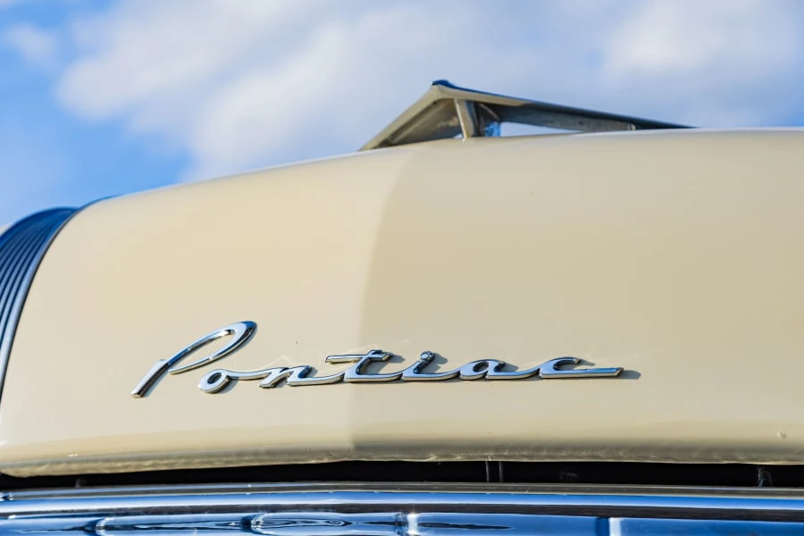 1956 Pontiac Chieftain - Image 8 of 31