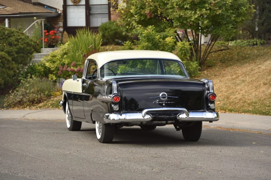 1956 Pontiac Chieftain - Image 11 of 31